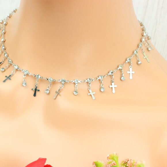 "Minimalist & Elegant Necklace Chain – Perfect for Women & Girls | UNVRC1318 - Picture 2 of 10